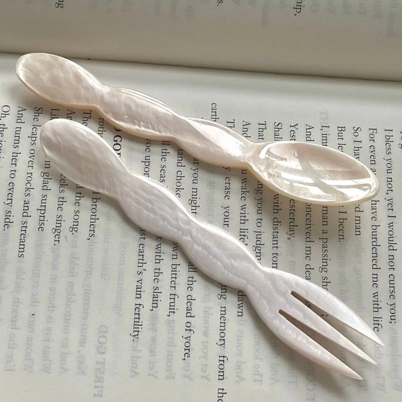 Wave Shell Spoon & Fork