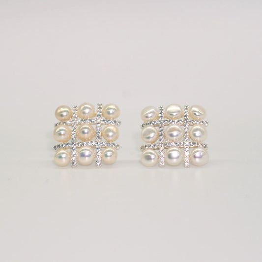 Starry Freshwater Pearl Earring