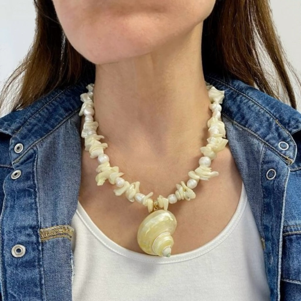 The Shell Necklace 008