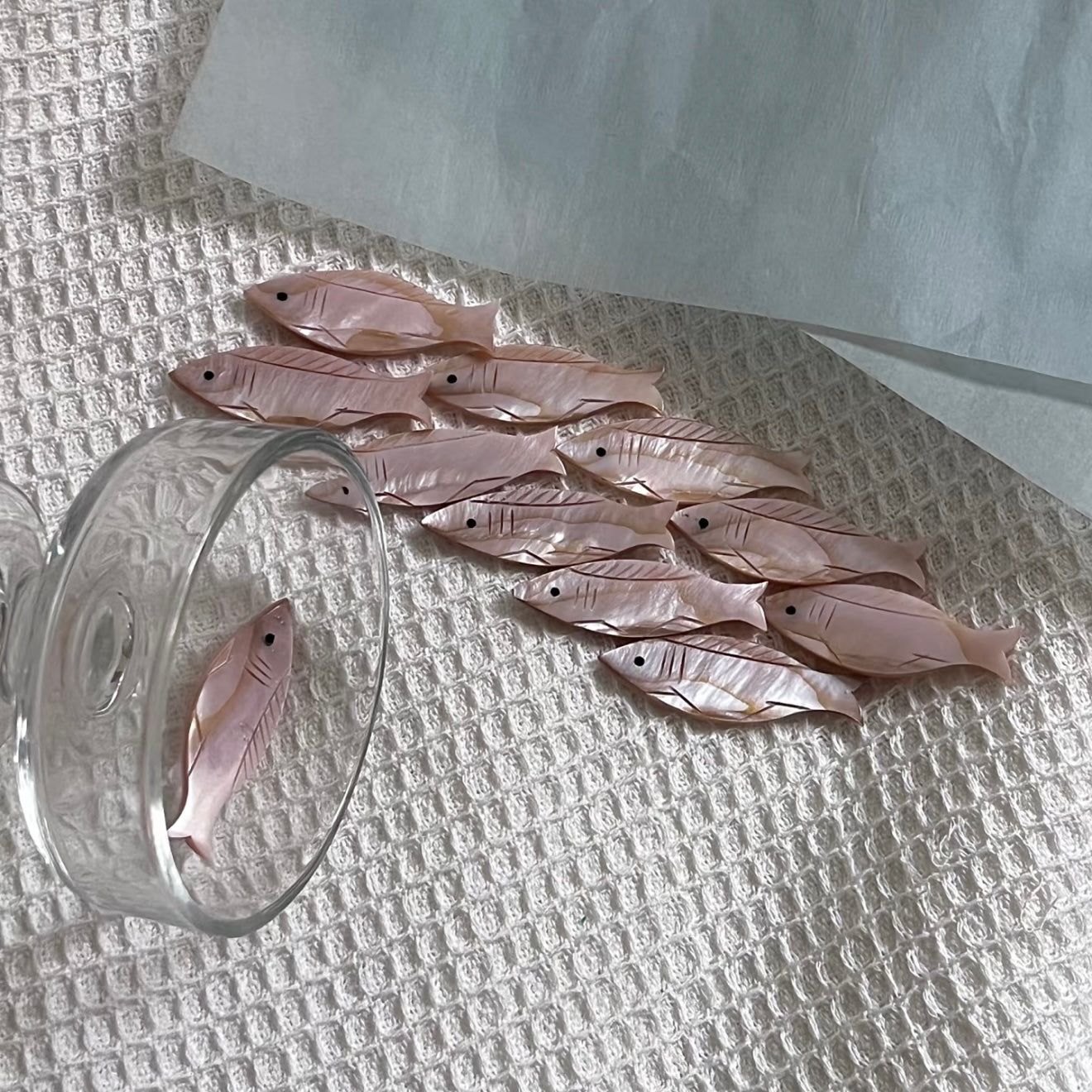 Pink Shell Fish Rest