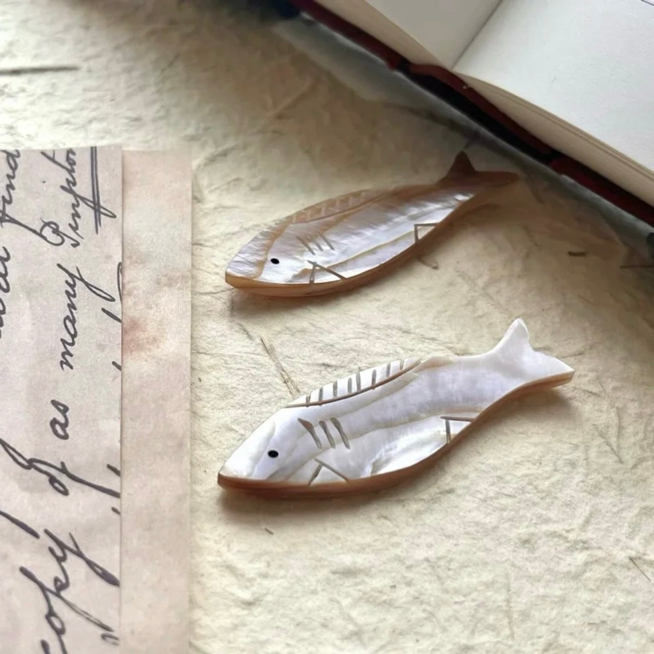 Pink Shell Fish Rest