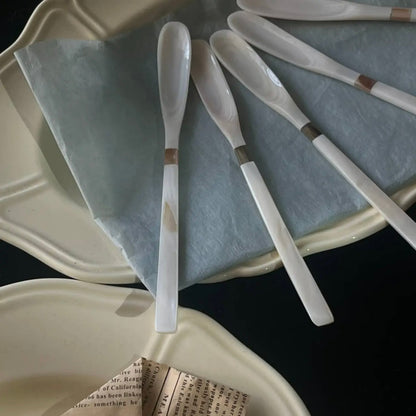 Pink-Tip Shell Stirrer