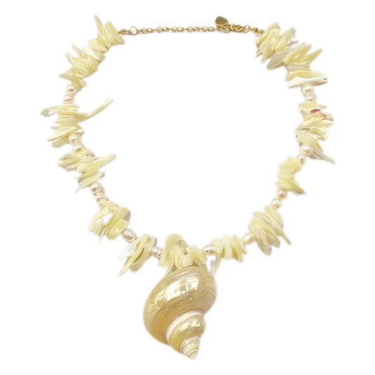 The Shell Necklace 008