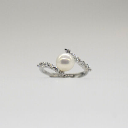 Parallel Freshwater Pearl Ring