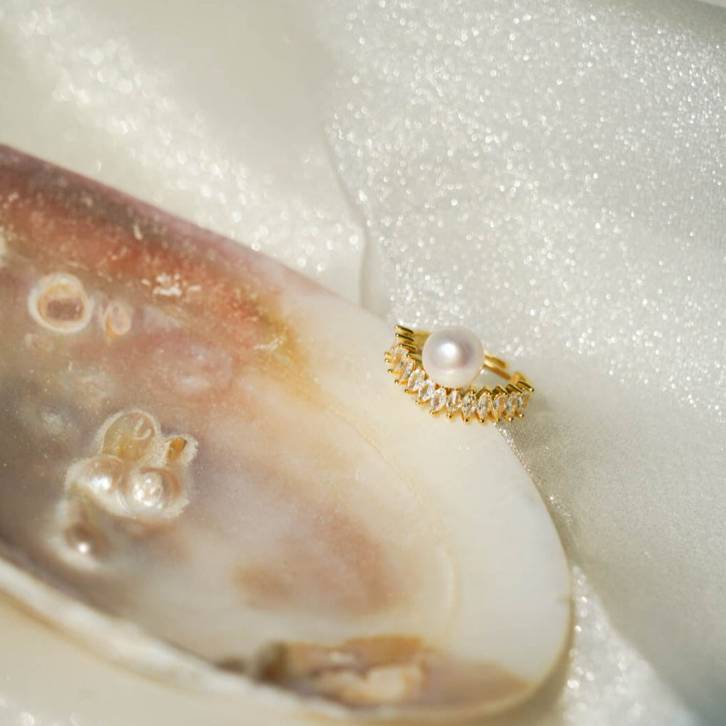 Zircon Pearl Ring