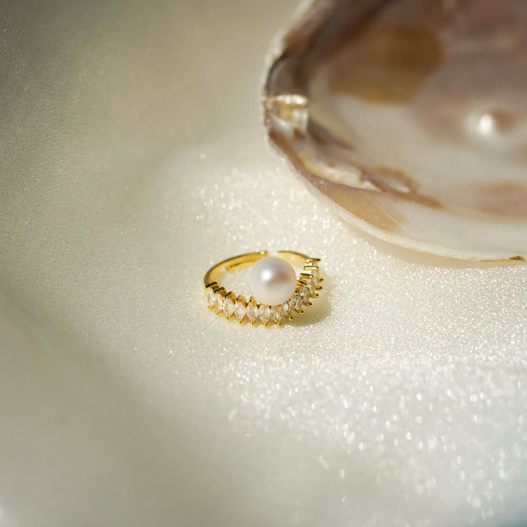 Zircon Pearl Ring