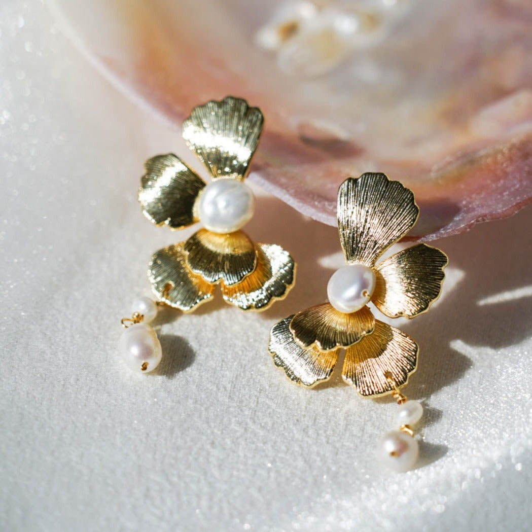 Half-flower Pearl Earring