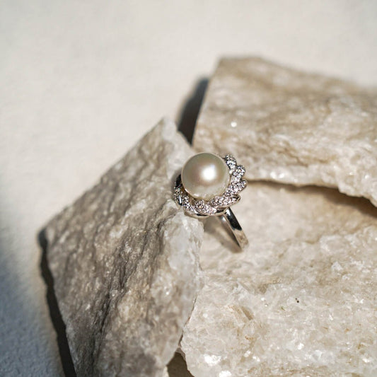 Twist-Flower Freshwater Pearl Ring