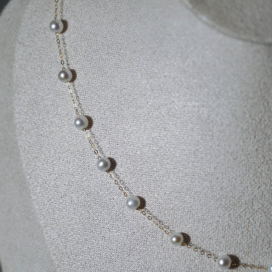 Babysbreath Pearl Necklace