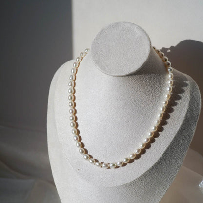 Oval Pearl Necklace