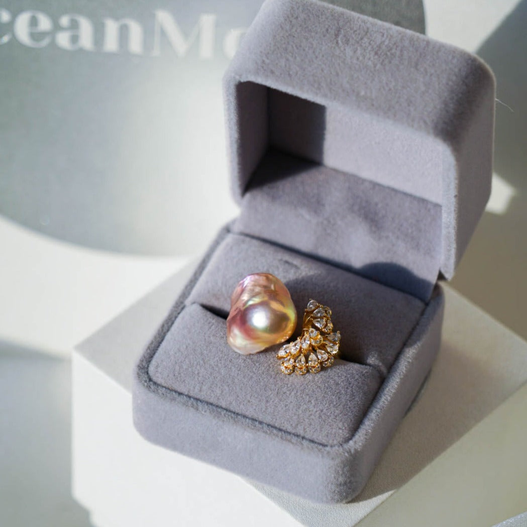 Cowry Baroque Ring